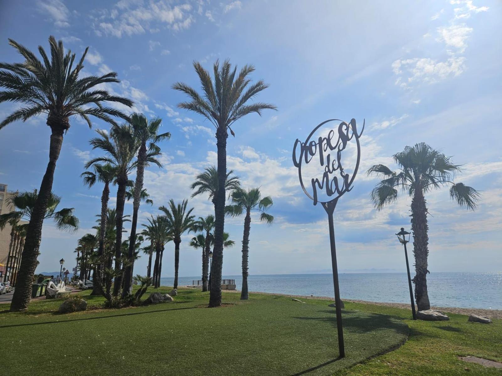 אורופסה דל מר Mondrian Magic World - Sea View First Line Of The Beach מראה חיצוני תמונה